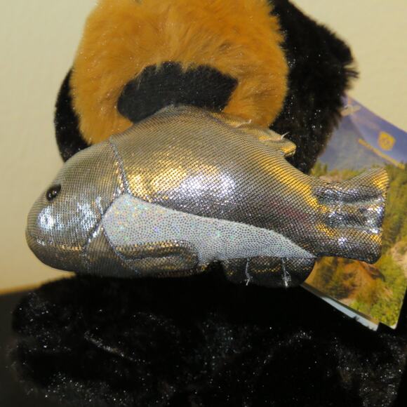 Exclusive Rocky Mountaineer Plush Bear Souvenir with Silver Fish Accessory - Picture 14 of 16